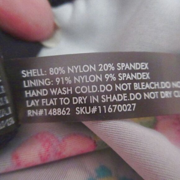 Torrid Hula Girls Tankini Top Size 3X Underwire Peplum Swim Top Pineapples Tiki - Picture 11 of 12